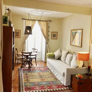 Apartment Remodeled Historic In Bairro Alto