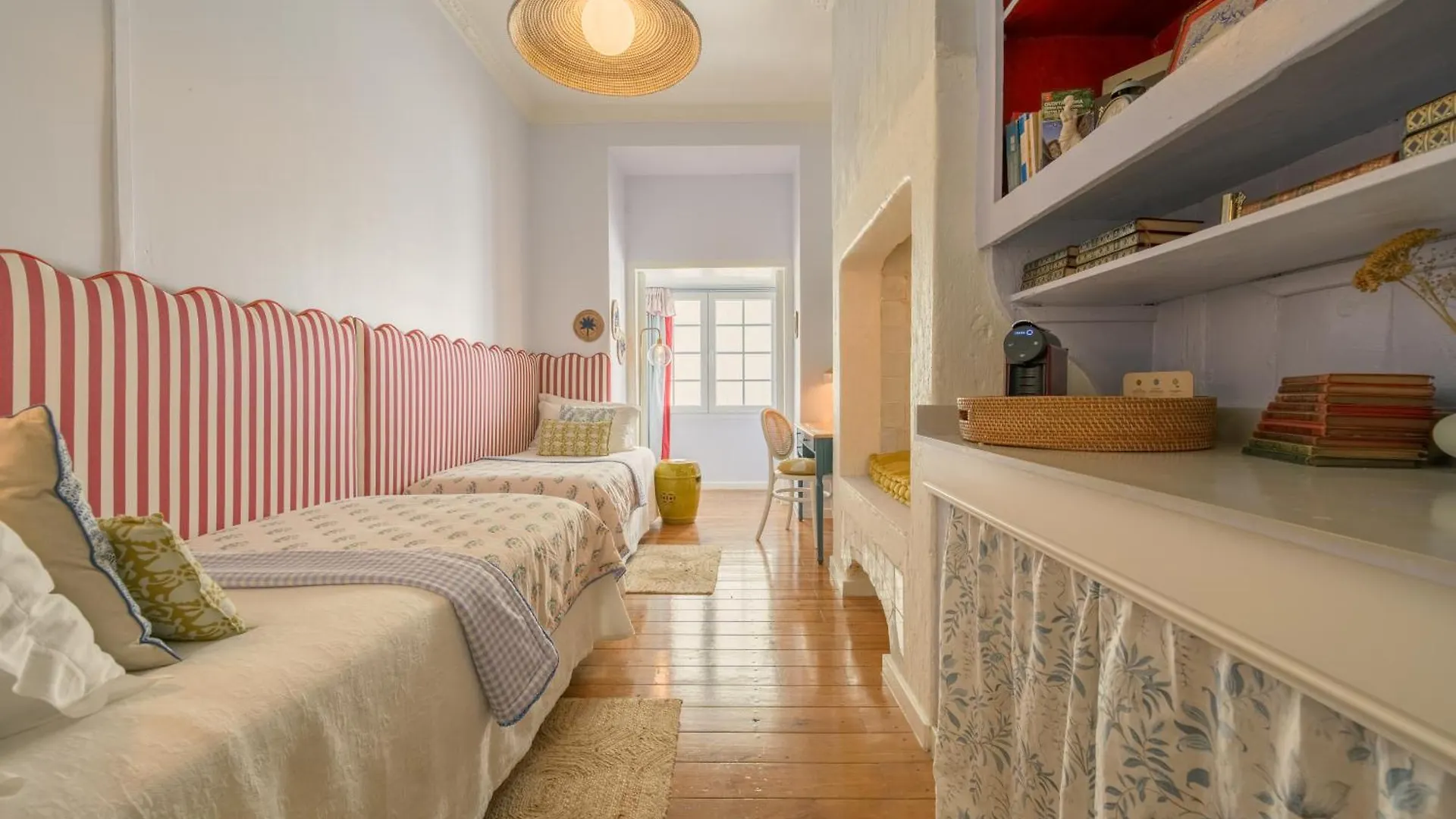 *** Guest house Casinha Das Flores Lisbon Portugal