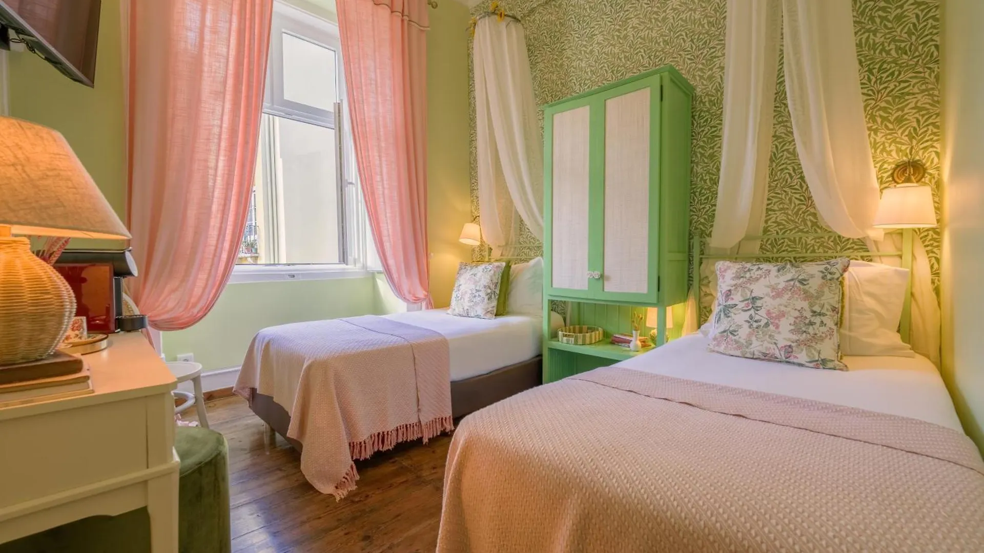 Casinha Das Flores Lisbon Guest house